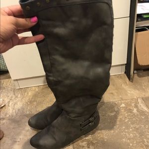 Cliffs by White Mountain knee high boots